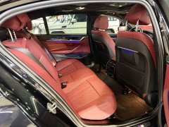 BMW 5 Series Facelift 525Li M Sport Package - фото 10