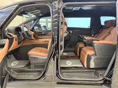 Toyota Alphard Hybrid 2.5L Premium Edition - photo 9
