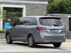 Buick GL8 Land Business Class 652T Premium - ფოტო 3