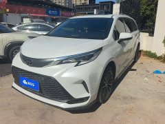 Toyota Gravia 2.5L Hybrid Comfort Edition - фото 1