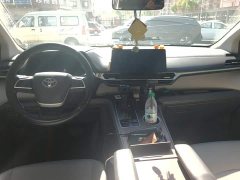 Toyota Gravia 2.5L Hybrid Comfort Edition - фото 12