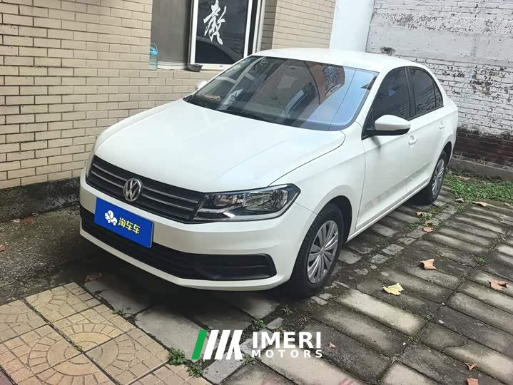 Volkswagen Santana 1.5L Manual Fashion Edition - car from China