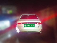 Geely Emgrand 4th Generation 1.5L CVT Luxury - ფოტო 3