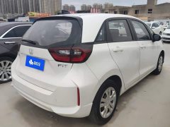 Honda Fit 1.5L CVT Trend Edition - фото 3