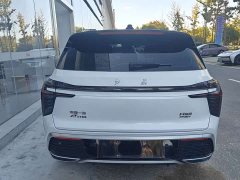 FAW Red Flag HS3 PHEV 117km Dynamic Edition - ფოტო 10