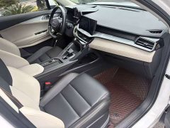 Lynk & Co 06 1.5T Type Plus - ფოტო 6