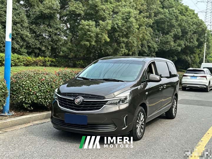 Buick GL8 Land Executive Cabin 652T Smart Luxury