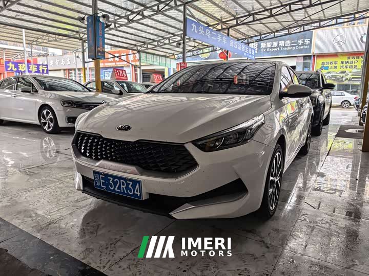 Kia K3 1.5L CVT Fashion Edition - автомобиль из Китая