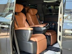 Toyota Alphard Hybrid 2.5L Premium Edition - photo 11