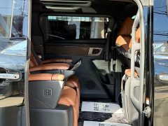 Toyota Alphard Hybrid 2.5L Premium Edition - photo 12