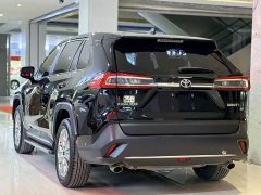 Toyota Vland 2.0L CVT AWD Luxury - photo 4