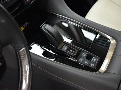 Toyota Alphard Hybrid 2.5L Premium Edition - ფოტო 14