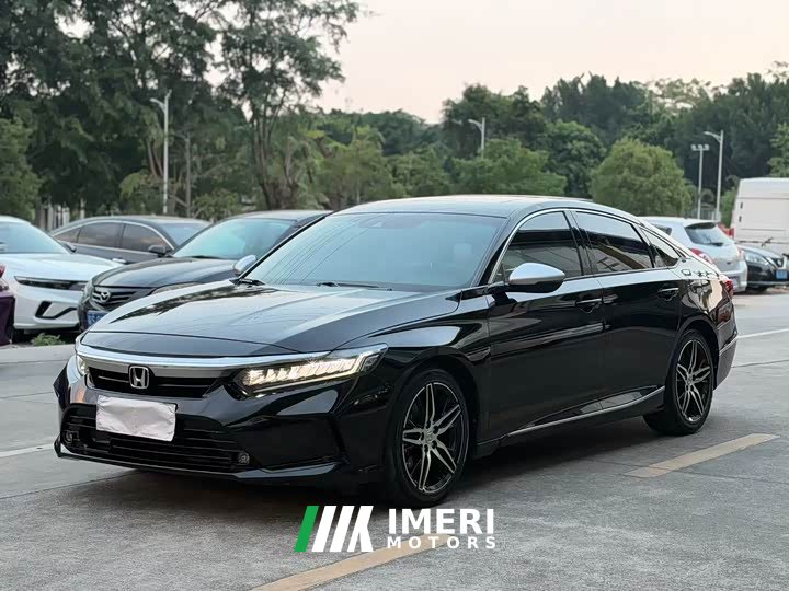 Honda Yingshipai Sharp Hybrid 2.0L Pure Elegance Edition