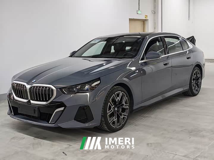 BMW 5 Series 530Li Luxury M Sport Package - car from China