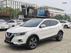 Nissan Qashqai 2.0L CVT XV Premium Luxury - photo 1