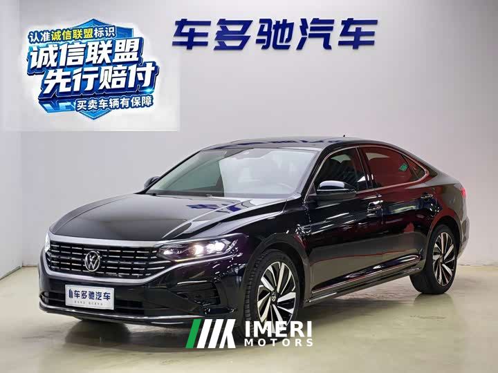 Volkswagen Passat 330TSI Luxury