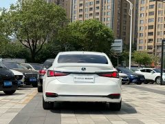 Lexus ES 300h Executive Edition National V Emission Standard - ფოტო 5