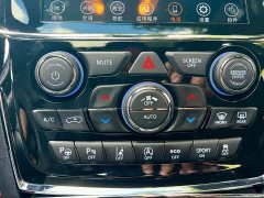 Jeep Grand Cherokee (Imported) 3.0L 80th Anniversary Edition - фото 11