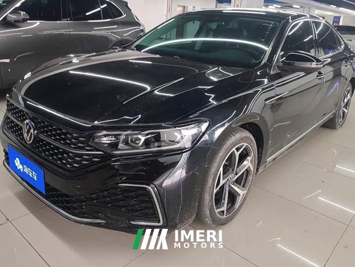 Volkswagen Passat Facelift 330TSI Starry Sky Luxury Edition - ავტომობილი ჩინეთიდან