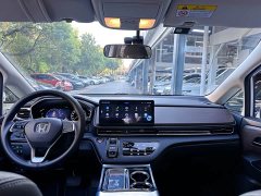 Honda Odyssey 2.0L e:HEV Sharp Comfort Edition - ფოტო 11