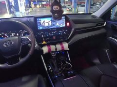 Toyota Highlander Hybrid 2.5L AWD Premium 7-Seater - фото 13