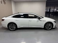 Volkswagen CC 380TSI Eye-Catching Edition - фото 14