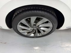 Volkswagen CC 380TSI Eye-Catching Edition - фото 17