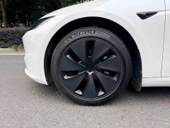 Tesla Model 3 Rear-Wheel Drive - ფოტო 4