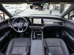 Lexus RX 350h FWD Pleasure Edition - фото 13
