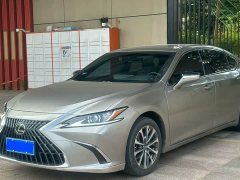 Lexus ES 200 Excellence Edition - photo 1