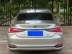 Lexus ES 200 Excellence Edition - photo 8