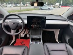 Tesla Model Y Long Range All-Wheel Drive - ფოტო 8