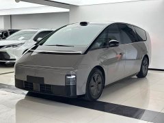 Li Auto Li Xiang MEGA Ultra - ფოტო 1