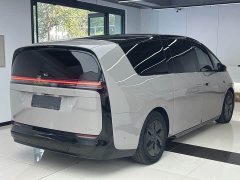 Li Auto Li Xiang MEGA Ultra - ფოტო 18