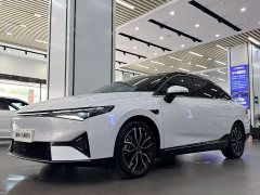 XPeng P5 550E - ფოტო 1