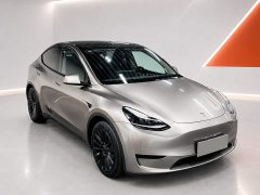 Tesla Model Y Facelift Rear-Wheel Drive - ფოტო 3