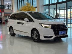 Honda Odyssey 2.0L e:HEV Luxury - ფოტო 3