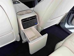 Li Auto Ideal L8 Ultra - ფოტო 9