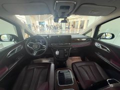 FAW Red Flag HQ9 2.0T Smart Connected Flagship Comfort Edition - photo 5