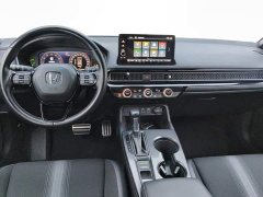 Honda Civic 240TURBO CVT Fuel Dynamic Edition - photo 12