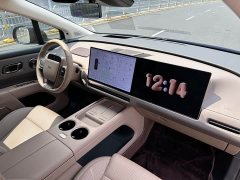 Li Auto i8 Standard Edition - фото 10
