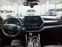 Toyota Highlander 2.5L Intelligent Hybrid AWD Premium 7-Seater - фото 11