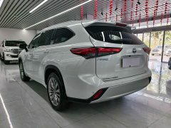 Toyota Highlander 2.5L Intelligent Hybrid AWD Premium 7-Seater - фото 5