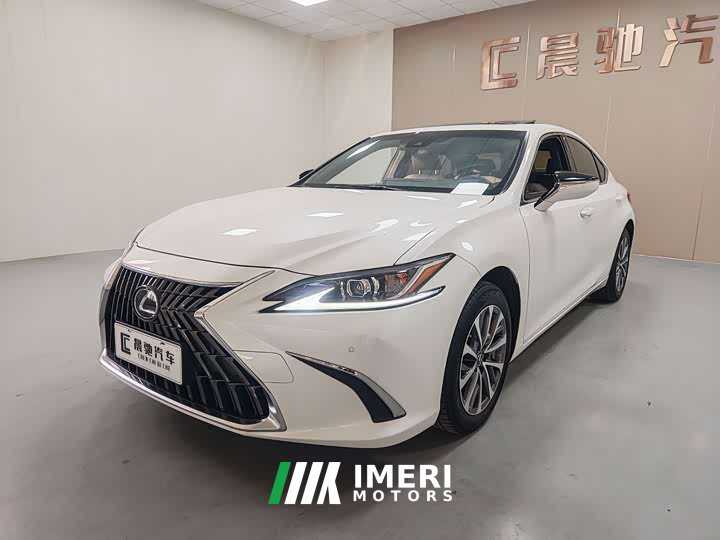 Lexus ES 200 Excellence Edition - car from China