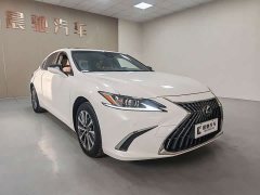 Lexus ES 200 Excellence Edition - photo 3
