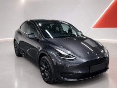 Tesla Model Y Rear-Wheel Drive - ფოტო 3