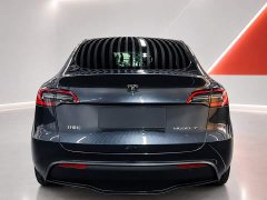 Tesla Model Y Rear-Wheel Drive - ფოტო 5