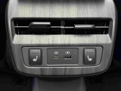 Nissan ARIYA Two-Wheel Drive Long Range Top Configuration - ფოტო 16