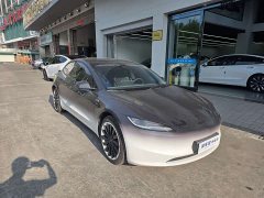 Tesla Model 3 Long Range All-Wheel Drive - ფოტო 3