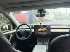 Tesla Model Y Rear-Wheel Drive - ფოტო 6
